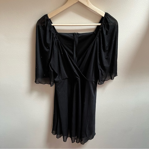 Black flutter sleeve dress - Picture 9 of 10